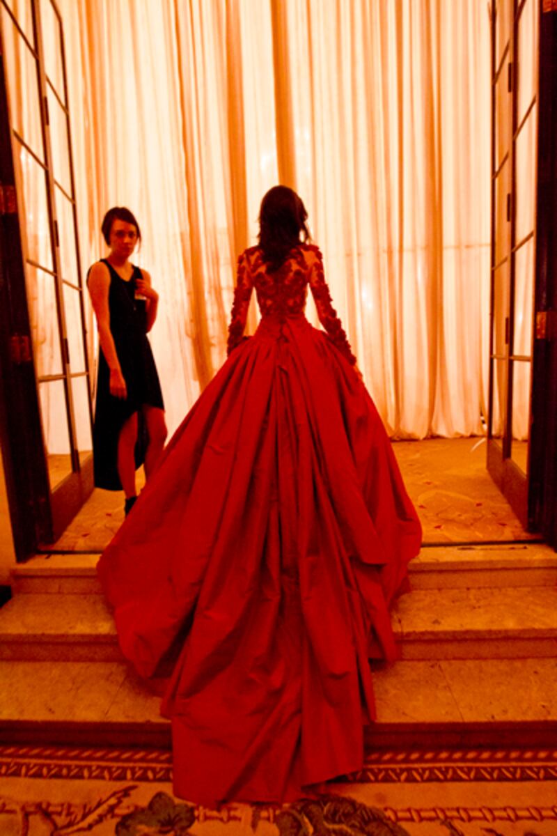 galleries/2012/02/15/new-york-fashion-week-fall-2012-backstage-at-marchesa-photos/marchesa-nyfw-tachman-126_tv0ms1