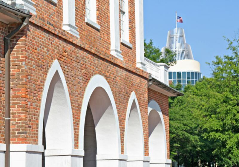 galleries/2011/05/31/best-cities-for-recent-grads/best-cities-for-grads-2011---fayetteville_nx5unb