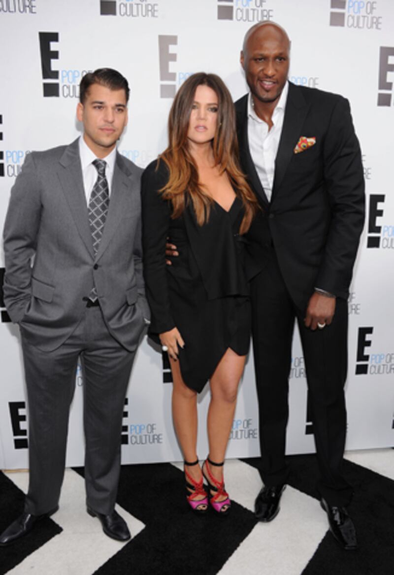 galleries/2012/08/07/prince-harry-tom-cruise-more-celebrity-third-wheels-photos/third-wheels-kardashian_ecmeft