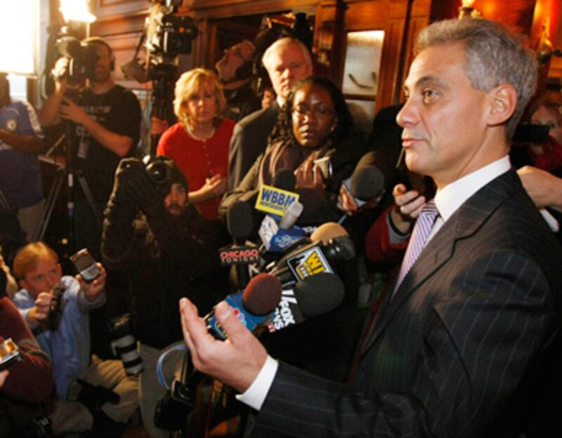 articles/2011/01/24/rahm-emanuels-legal-residency-setback-who-wins-in-chicago-mayoral-mess/johnson-rahm_155272_t7nqjv