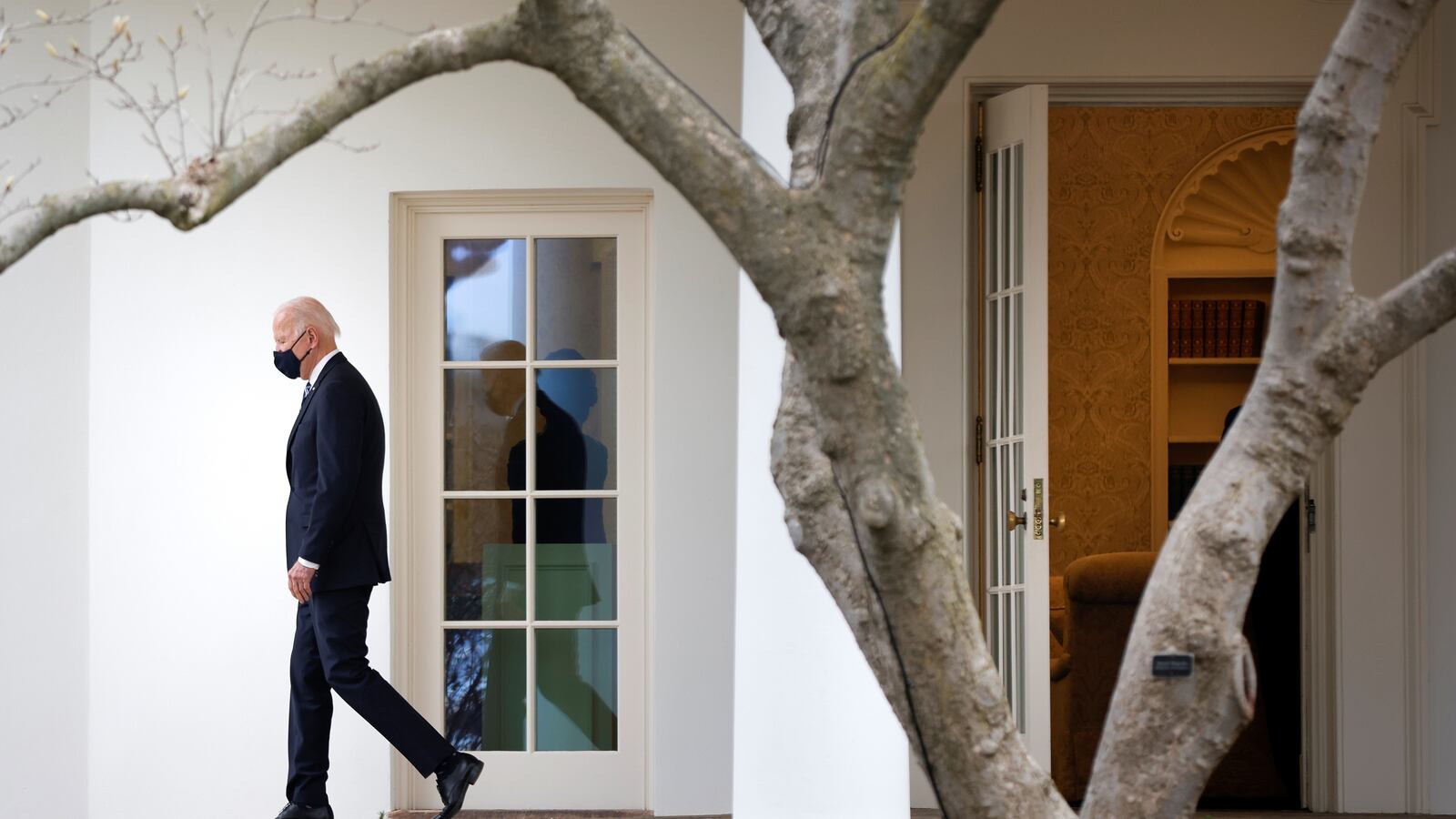 2021-03-16T181127Z_6490171_RC2ICM92EVR4_RTRMADP_3_USA-BIDEN_eh7b77