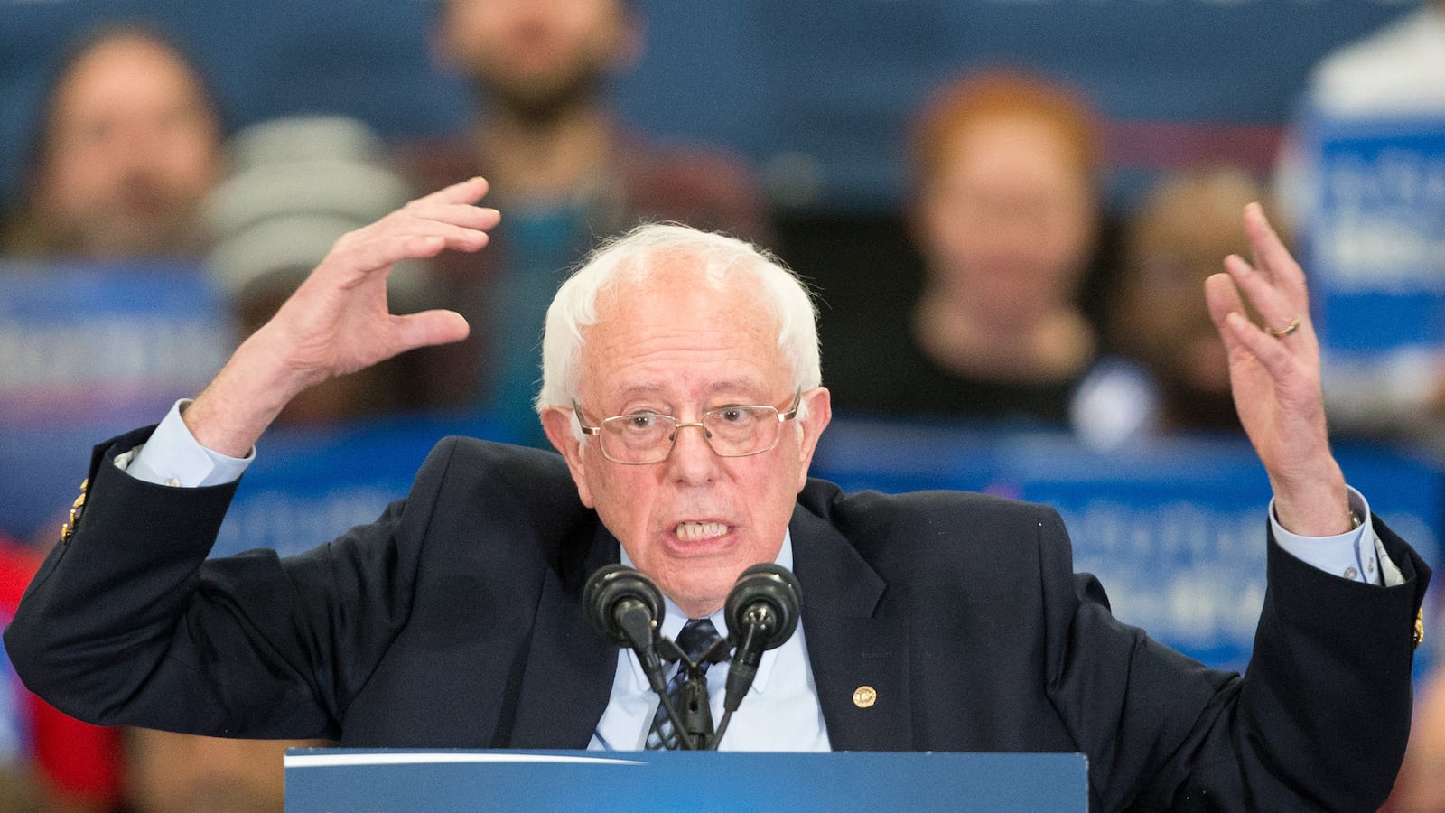 articles/2016/03/07/the-unbearable-whiteness-of-being-bernie/160307-goldie-bernie-white-tease_dhjsib