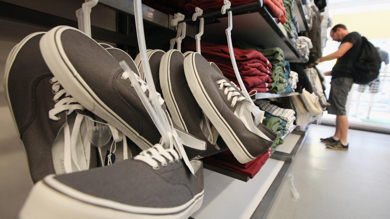 cheats/2012/11/29/gdp-grew-by-2-7-percent/gdp-3q-up-2012-cheat_fb6bu8