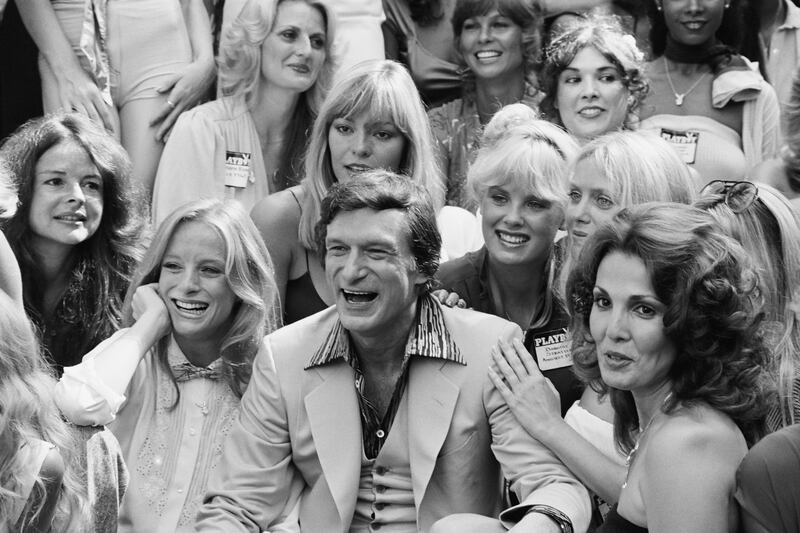 articles/2016/01/16/how-we-played-at-the-playboy-mansion/160115-playboy-mansion3_kexpjo