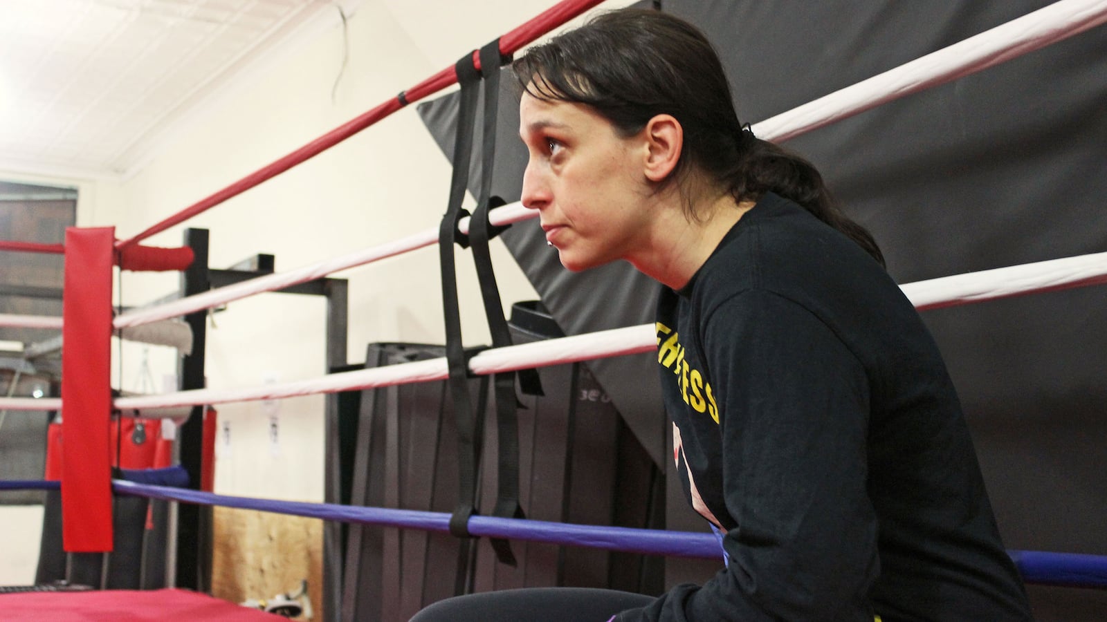 170521-Tcholakian-female-boxer-tease_yqmzll