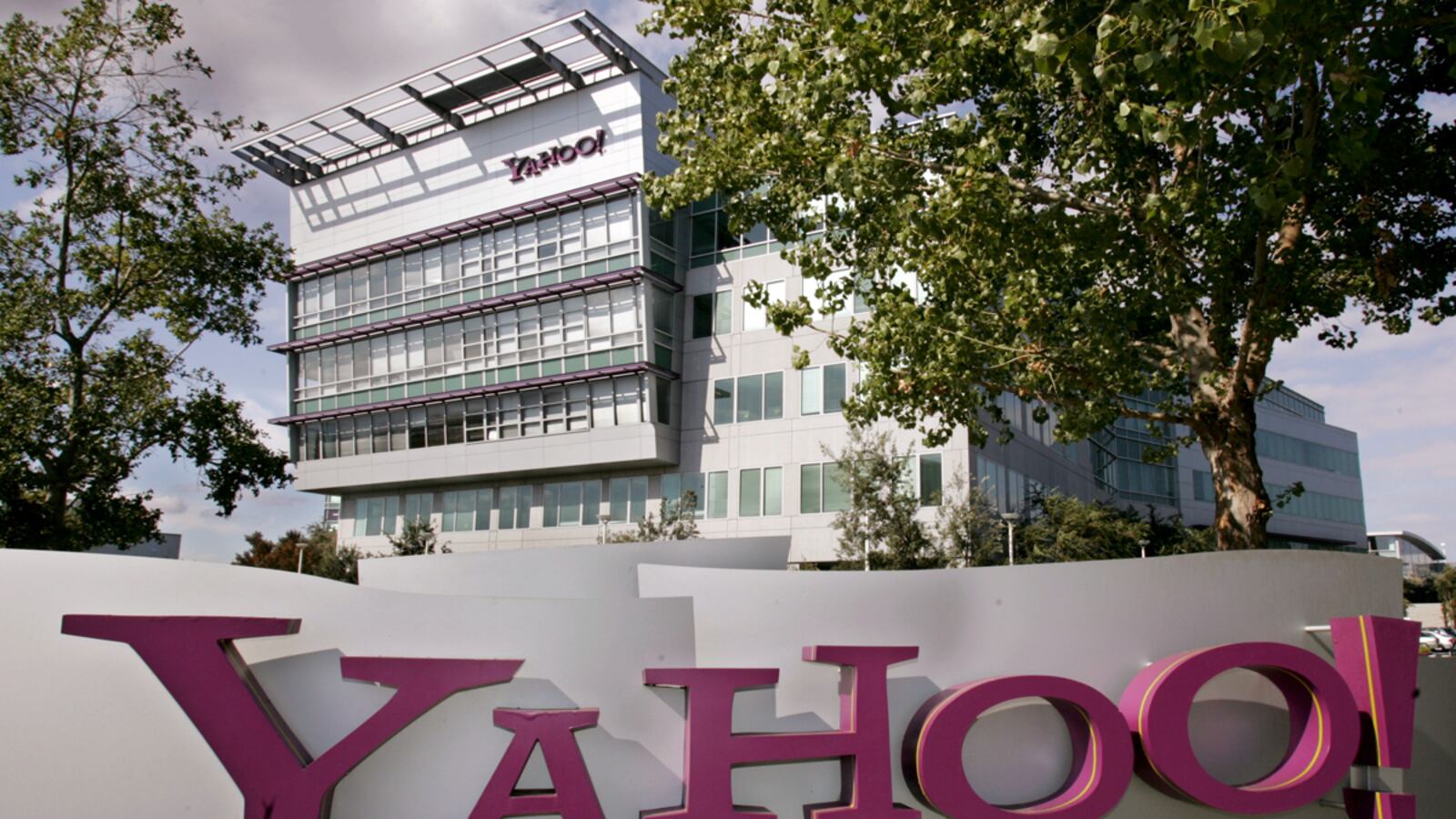 cheats/2012/08/29/yahoo-news-fires-dc-bureau-chief/yahoo-cs_wiykvn