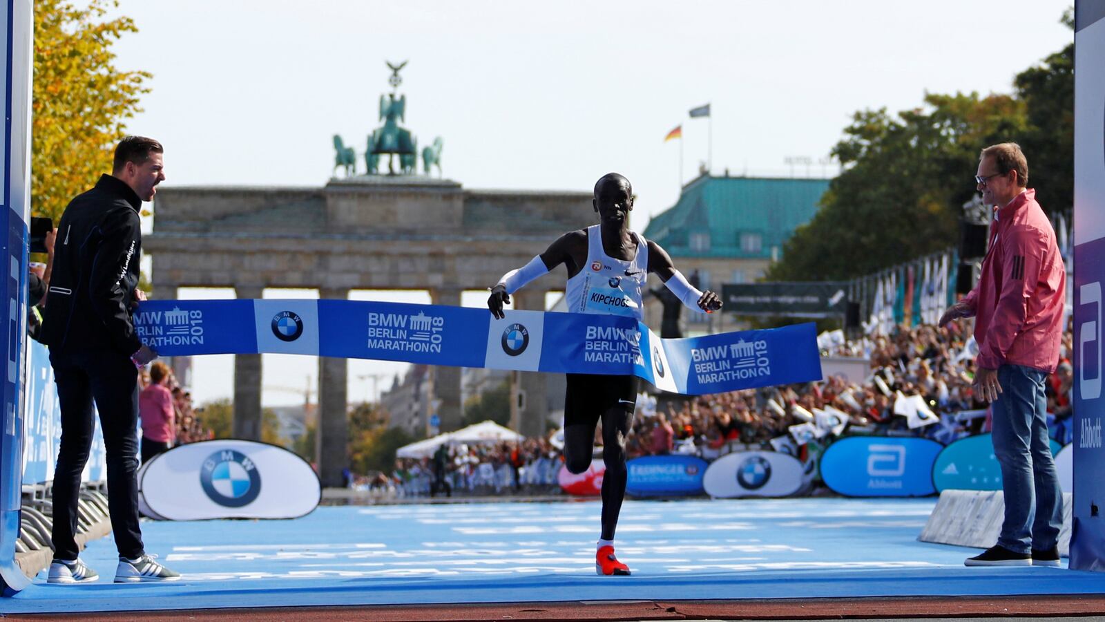 180916-berlin-marathon-world-record-cheat_hnynul
