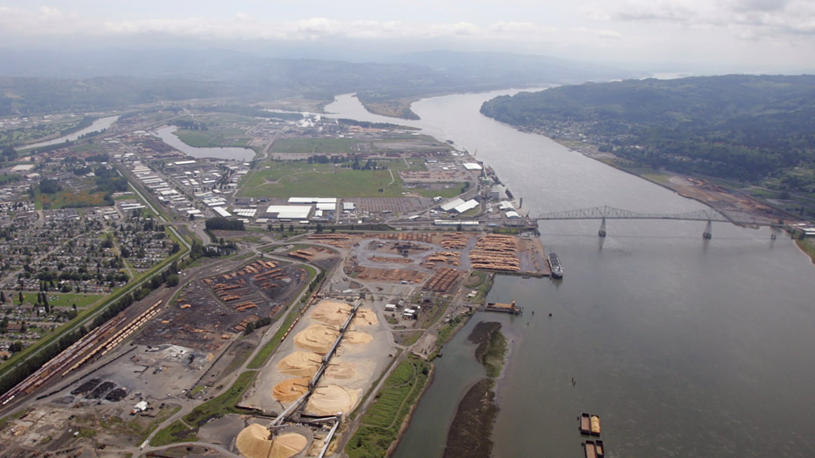 articles/2012/04/10/casandra-kennedy-recants-rape-charge-against-her-father-freed-after-9-years/longview-washington-ross-teaser_uqf8bs