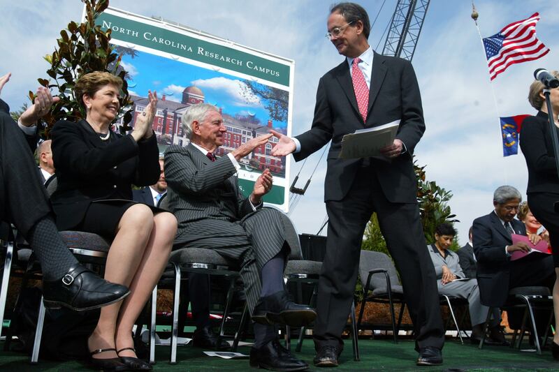 galleries/2013/02/11/older-than-pope-benedict-still-going-strong-betty-white-more-photos/130211-older-than-pope-10_wcis8q