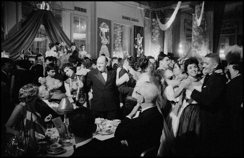 galleries/2013/08/04/marilyn-monroe-more-celebrities-at-new-york-city-hotels-photos/gal-celeb-nyc-hotels-1_ic4s71