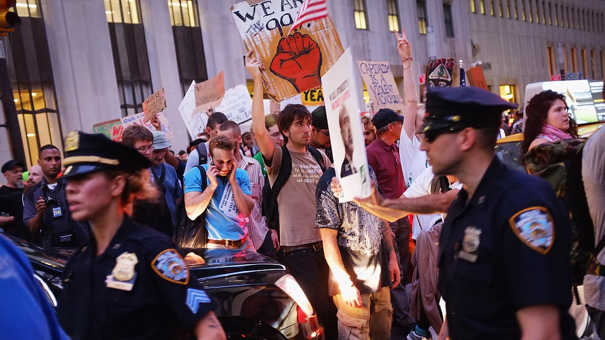 cheats/2011/09/26/pepper-spraying-cop-in-bush-lawsuit/occupy-wall-street-police-cheat_ziwscx