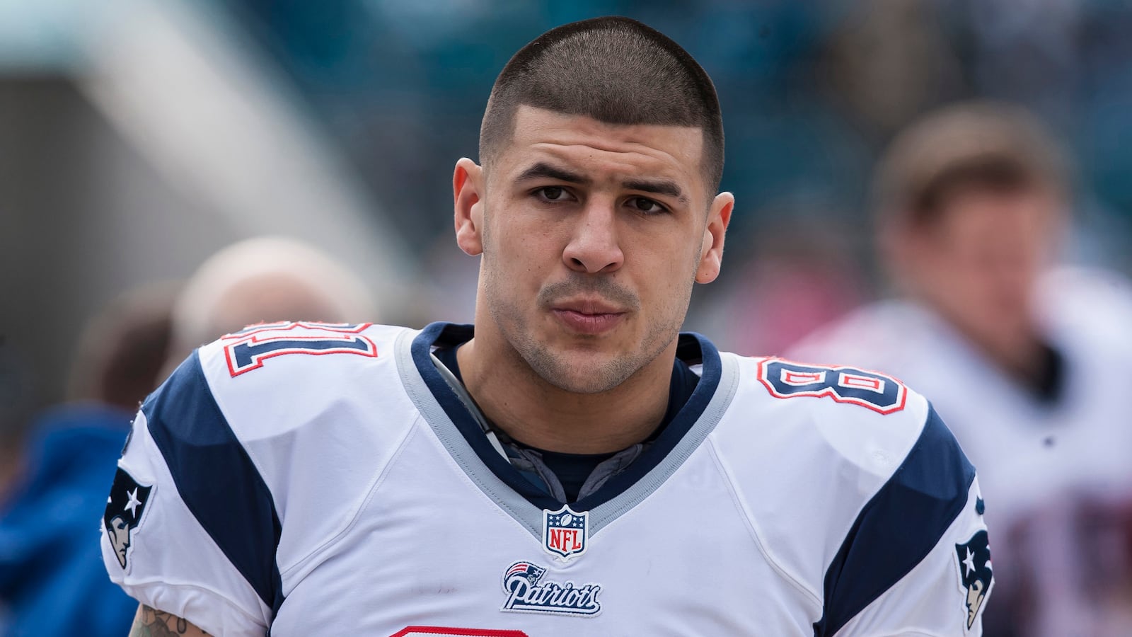 articles/2013/06/21/aaron-hernandez-inside-the-murder-investigation-roiling-the-nfl/130620-hernandez-tease_z6sbz2