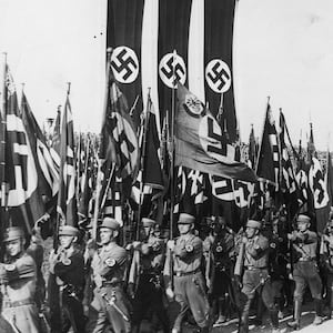 articles/2013/08/02/america-s-secret-government-program-to-hire-nazi-war-criminals/130802-rashke-nazis-tease-embed_dpz5ed