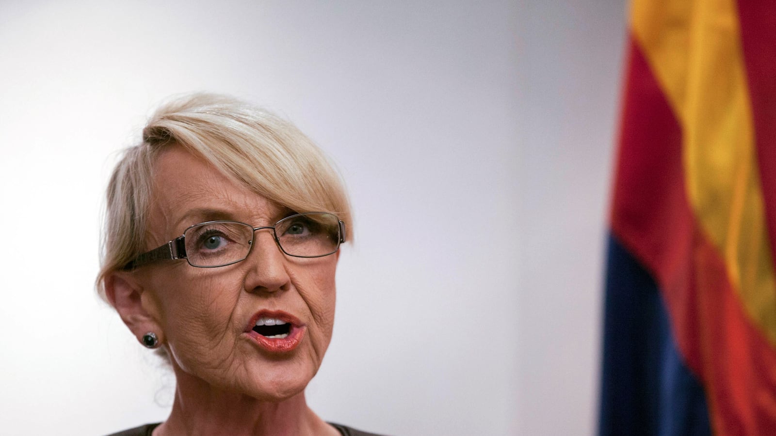 articles/2014/02/27/morally-and-legally-the-right-call-in-arizona/140227-jan-brewer-tease_jfblig