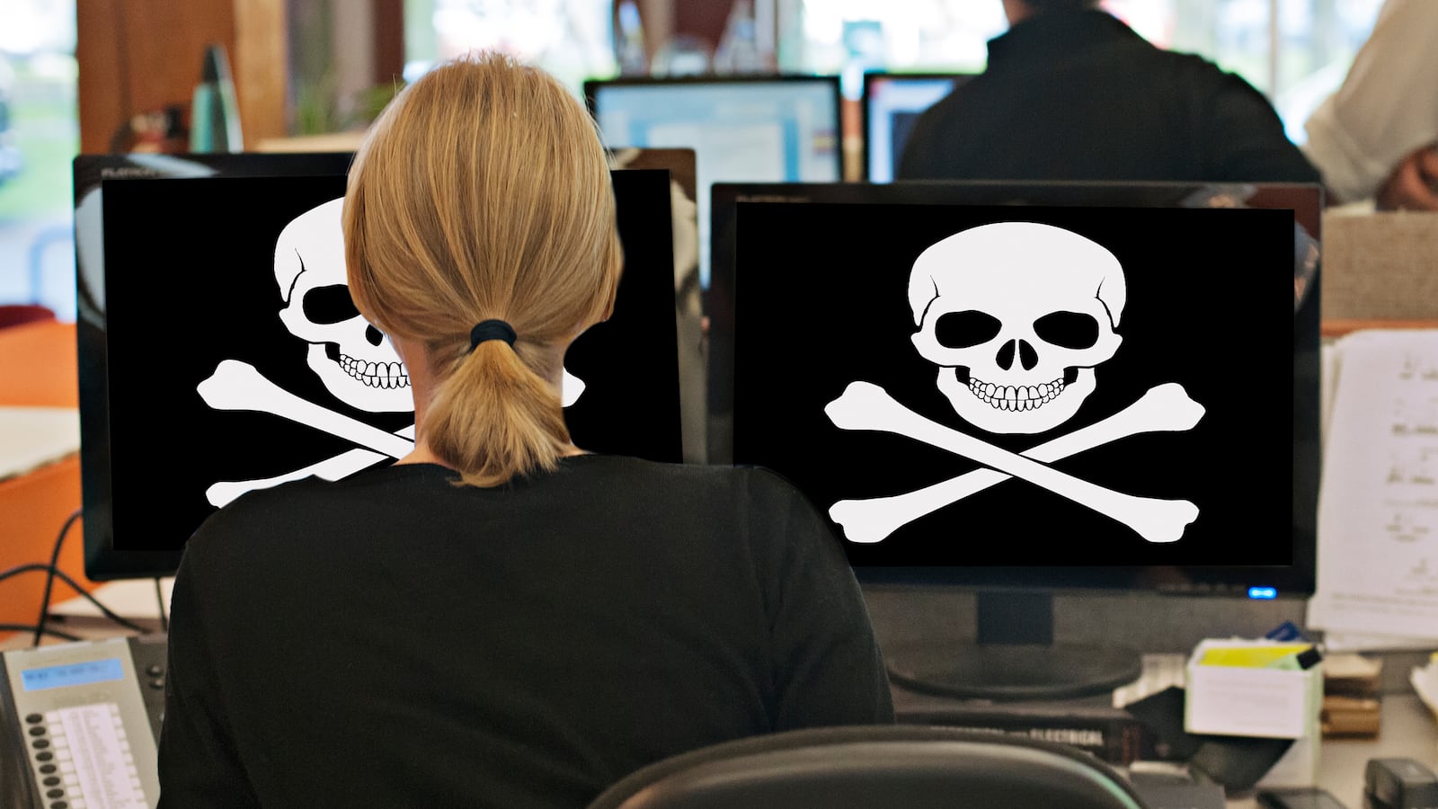 articles/2014/12/01/a-female-writer-s-new-milestone-her-first-death-threat/141130-gaus-death-threats-tease_vx4blw