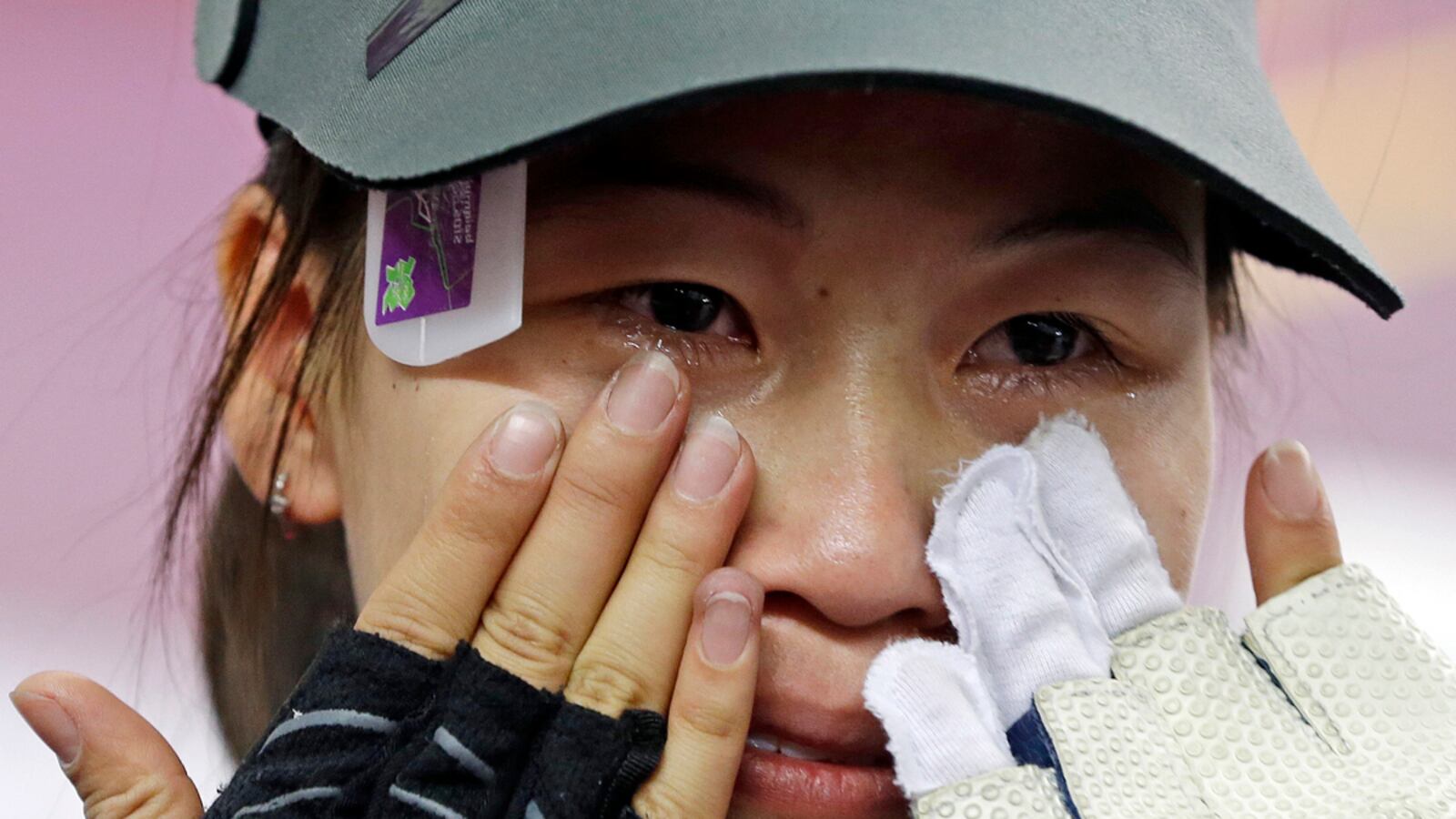 cheats/2012/07/28/china-takes-home-first-gold/first-gold-china-10-meter-rifle-cheat_fac6lq