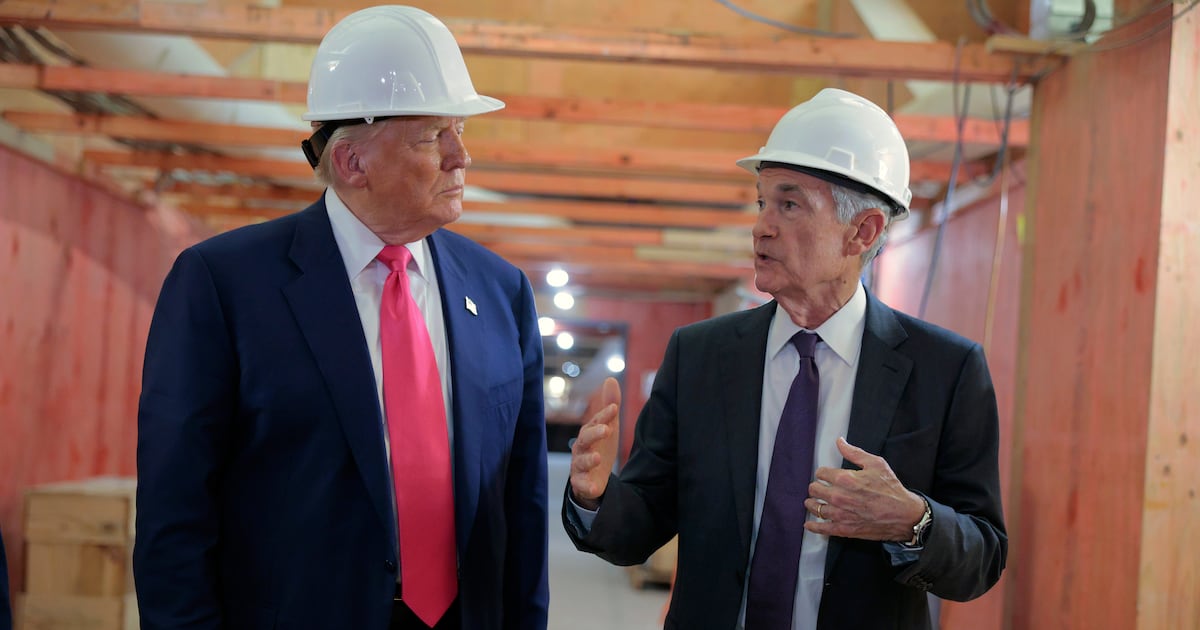 Fed Chair Vows to Defy Trump Goons’ Revenge Criminal Probe