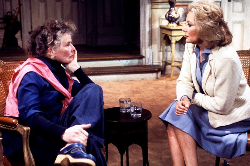 BARBARA WALTERS interviews KATHARINE HEPBURN