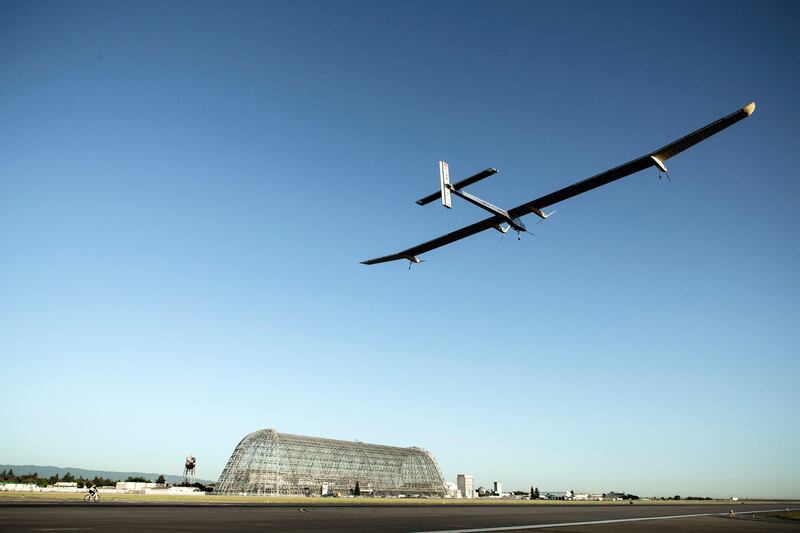 articles/2013/05/03/solar-plane-that-can-fly-day-and-night-takes-off/130503-solar-plane-tease_p7h0fi
