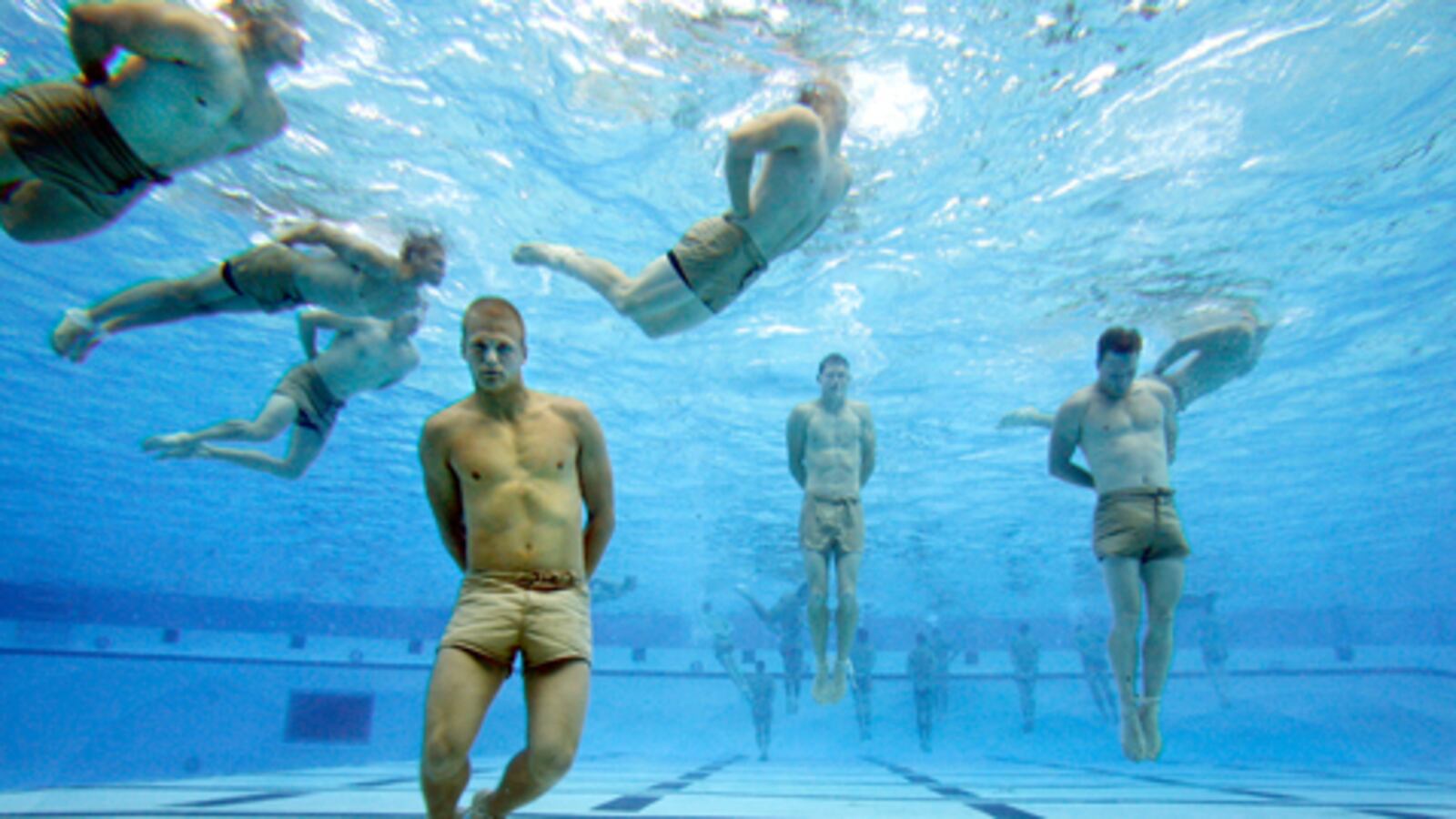 cheats/2011/05/04/navy-seals-to-be-honored-in-secret/navy-seals-gallery-launch_gawfw3