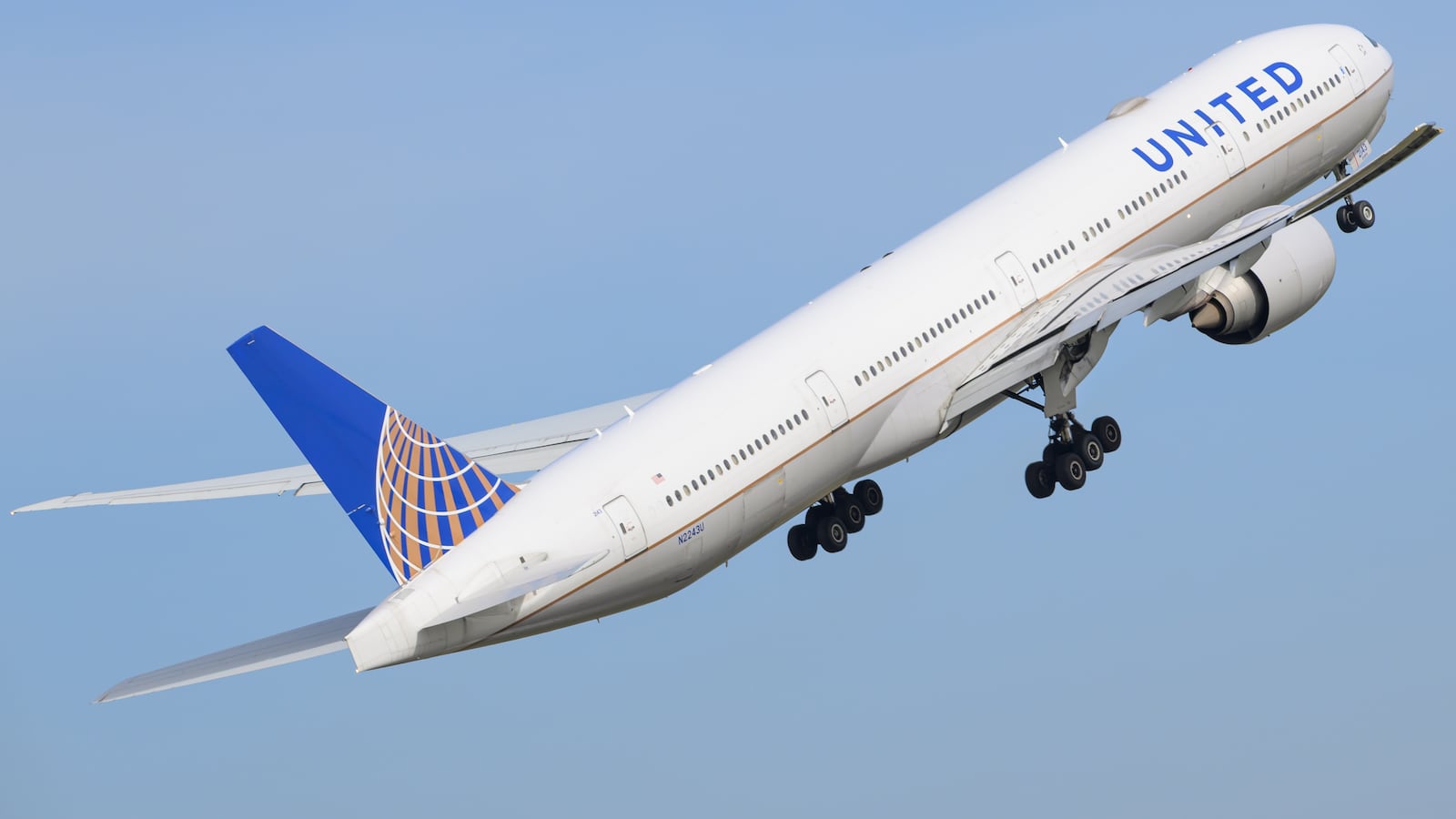 United Boeing 777