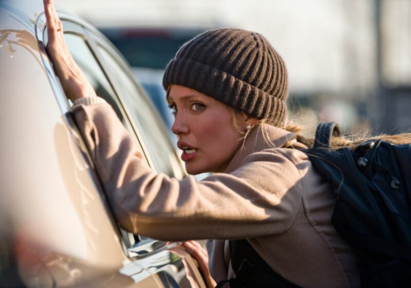 galleries/2011/02/17/fugitive-movies/fugitives---salt_lam4k1