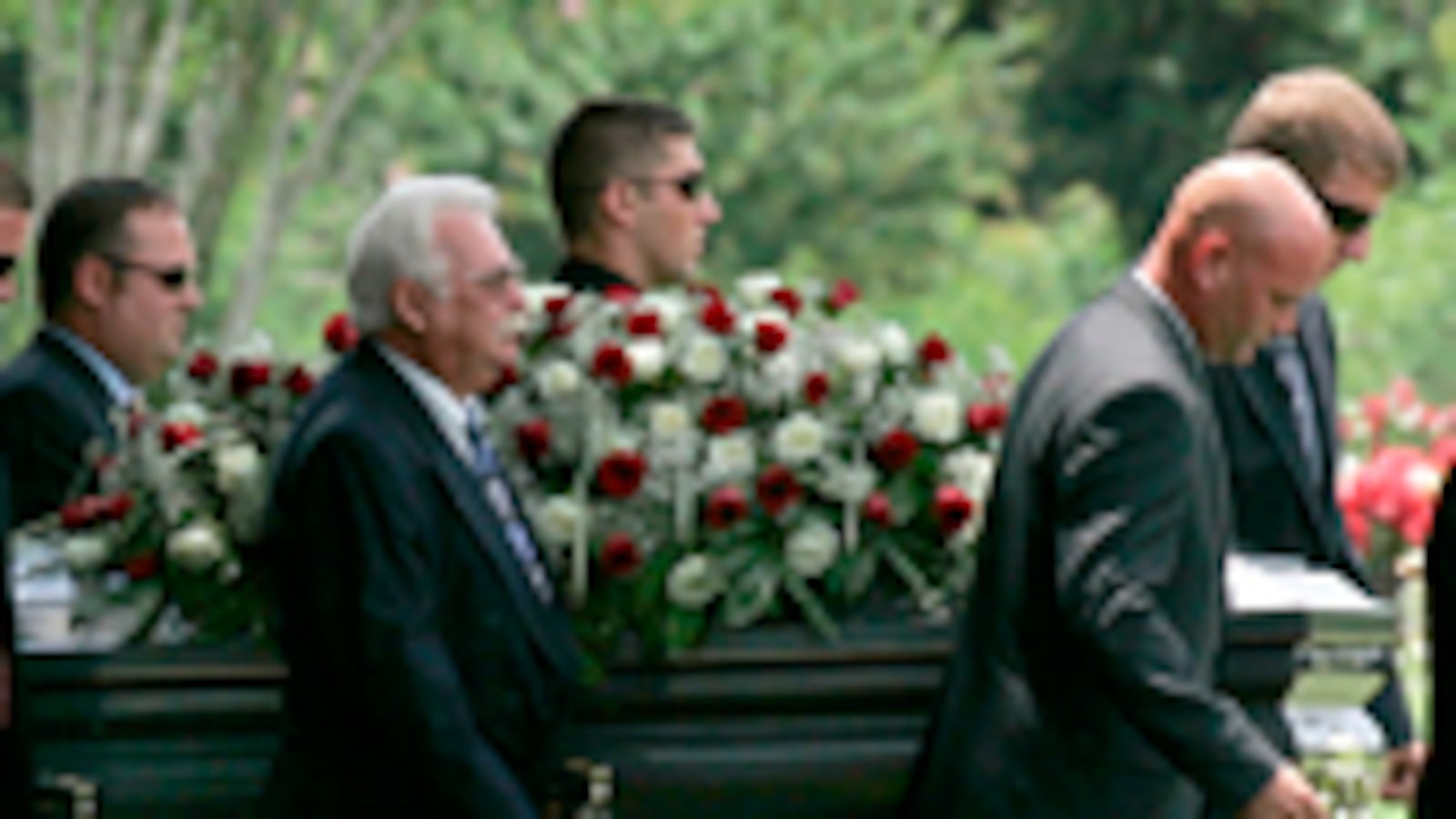 articles/2009/08/10/did-the-mafia-kill-the-parents-of-17/outzen-billings-family-murder-mexico-mafia_42615_remynz