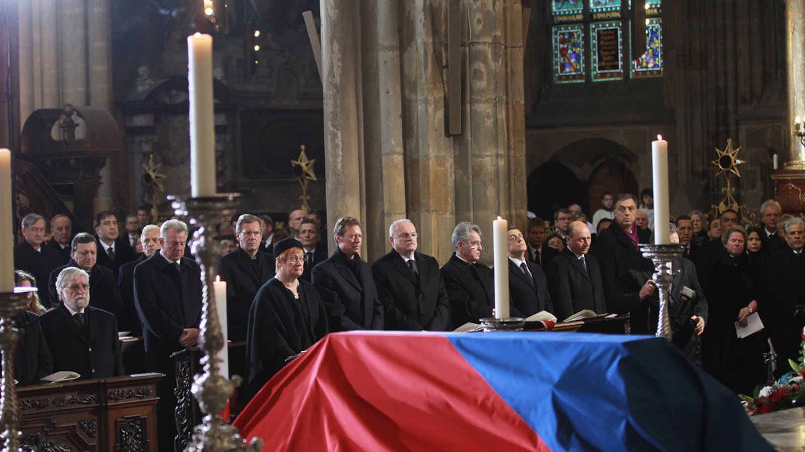 cheats/2011/12/23/vaclav-havel-laid-to-rest/vaclav-havel-funeral-cheat_urbfgm