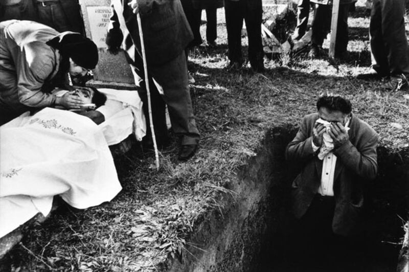 galleries/2009/11/16/magnum-the-next-generation/magnum-thomas-dworzak_fqilcd