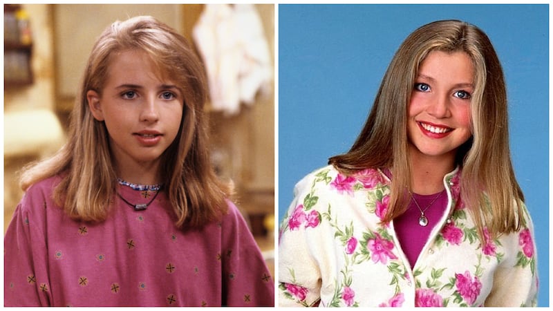 Sarah Chalke and Lecy Goranson on "Roseanne"