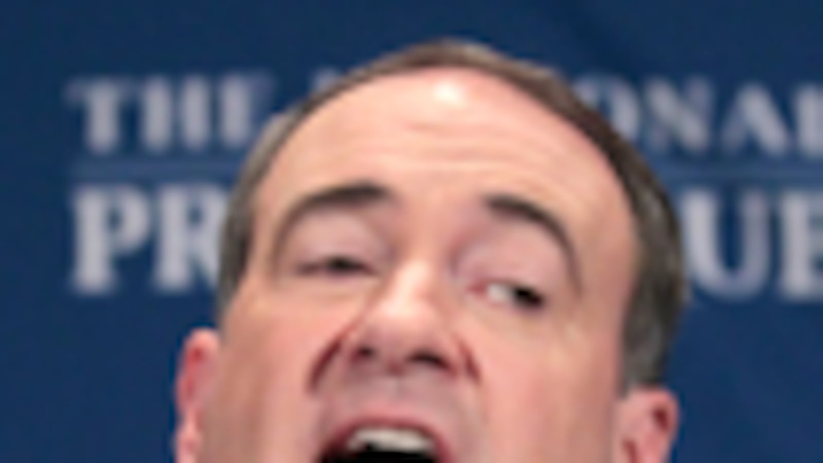 cheats/2011/03/03/mike-huckabee-criticizes-natalie-portmans-out-of-wedlock-pregnancy/mckinnon-wake-up-huck_164043_dfftbv