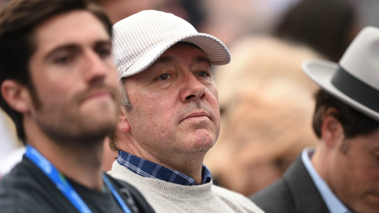 171108-spacey-cheat_cytksi