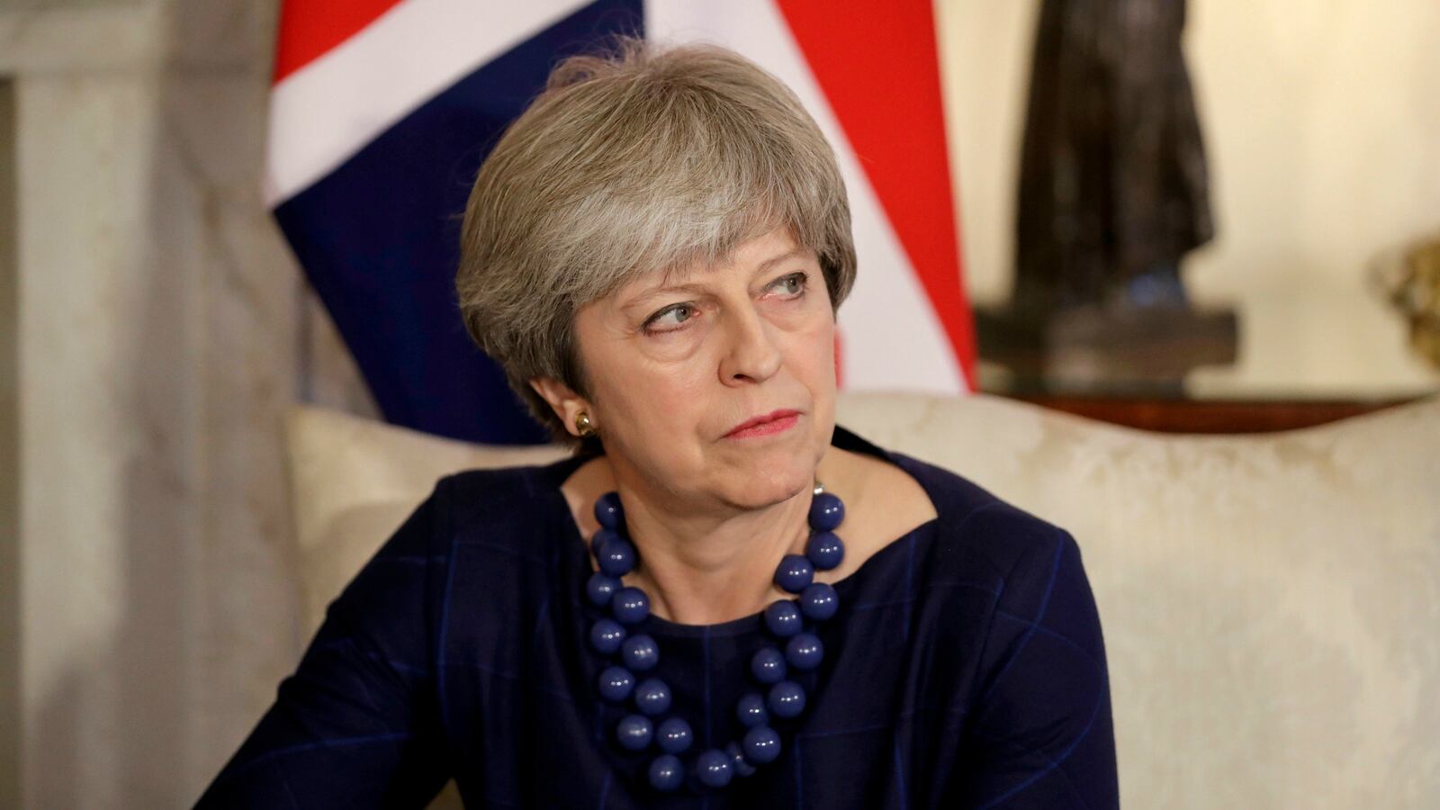 171205-foiled-plot-theresa-may-cheat_yyuyus