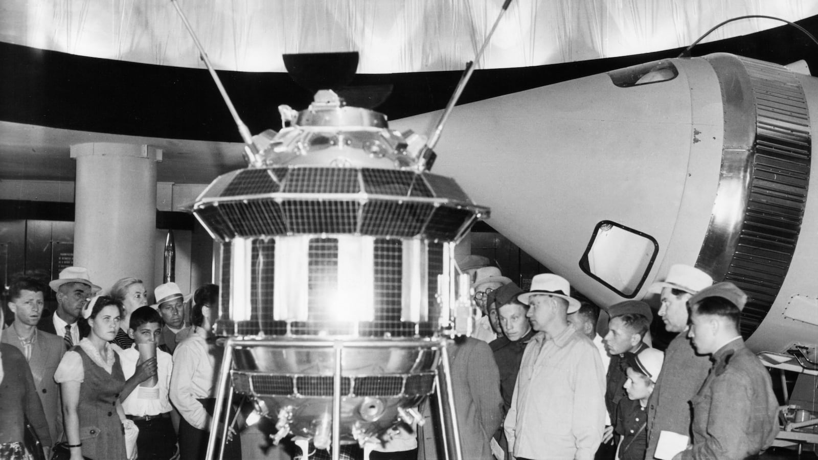 articles/2014/10/12/i-ll-see-you-on-the-far-side-of-the-moon/141010-francis-luna-tease_rtvth0