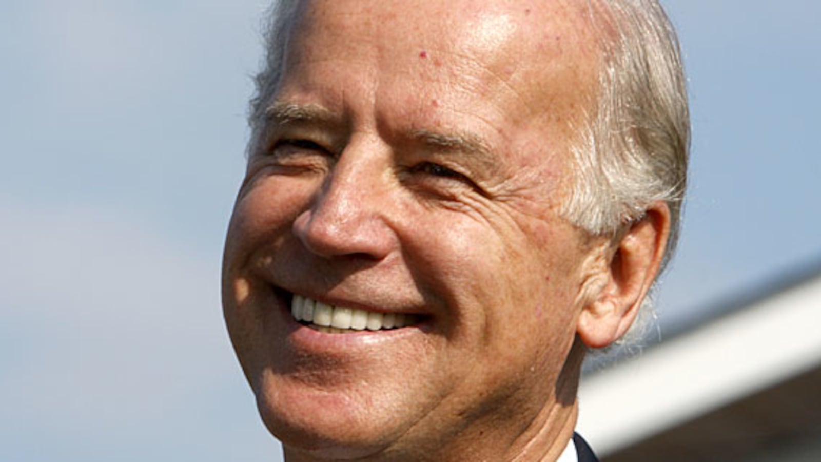 galleries/2008/10/20/it-must-be-stopped/white-teeth-joe-biden_quphtc