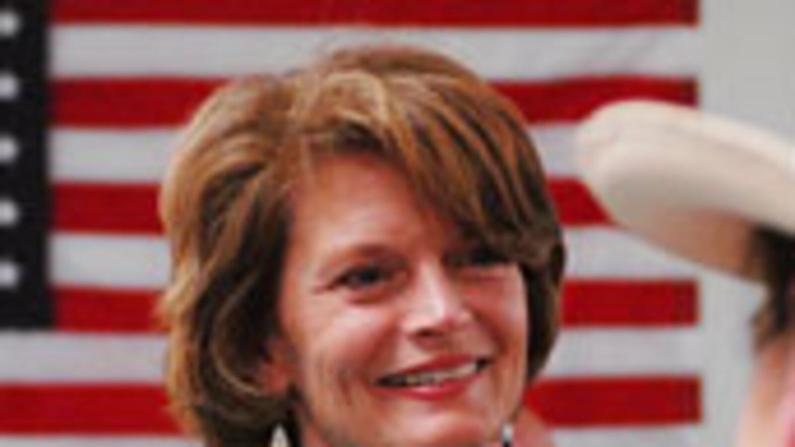 articles/2010/08/25/alaska-senate-race-will-murkowski-run-as-third-party-candidate/walshe-murkowski_122180_qtfif9