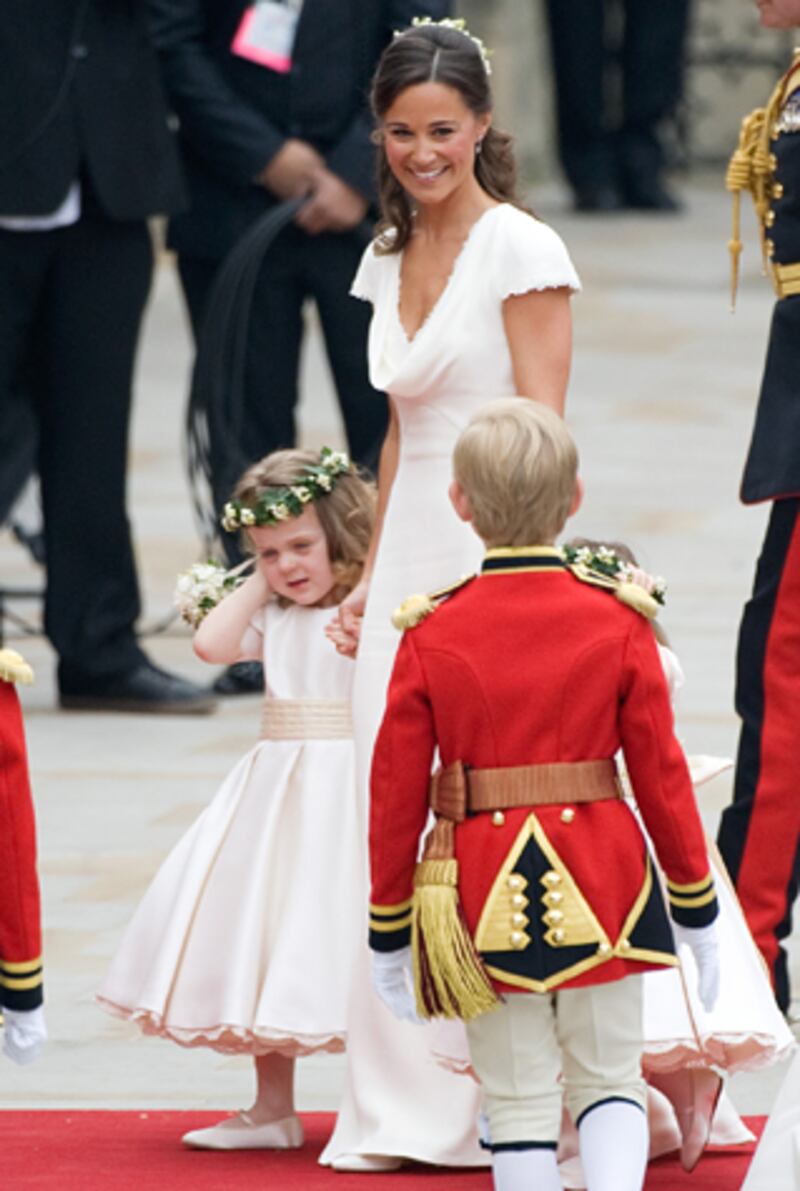 galleries/2012/07/24/zooey-deschanel-at-2012-teen-choice-awards-more-unhappy-red-carpet-faces-photos/unhappy-red-carpet-cutsem_rzuihh