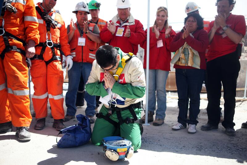 galleries/2010/12/23/internet-trends/internet-trends---chilean-miners_khqodb