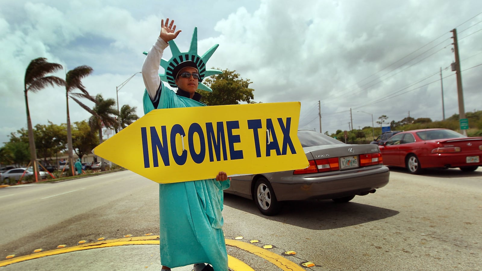 articles/2013/06/03/chill-out-on-the-top-tax-rate/chill-out-on-the-top-tax-rate-image_ok3n5n