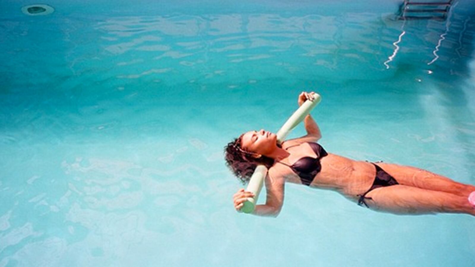 articles/2014/11/12/let-s-get-rid-of-plus-size-for-good/141111-shire-curvy-tease_mijkl3