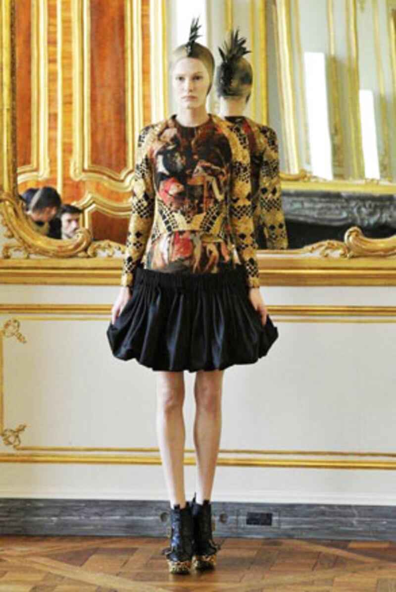 galleries/2010/03/09/alexander-mcqueen-s-last-collection/murphy-mcqueen-paris---8_gs8rkn