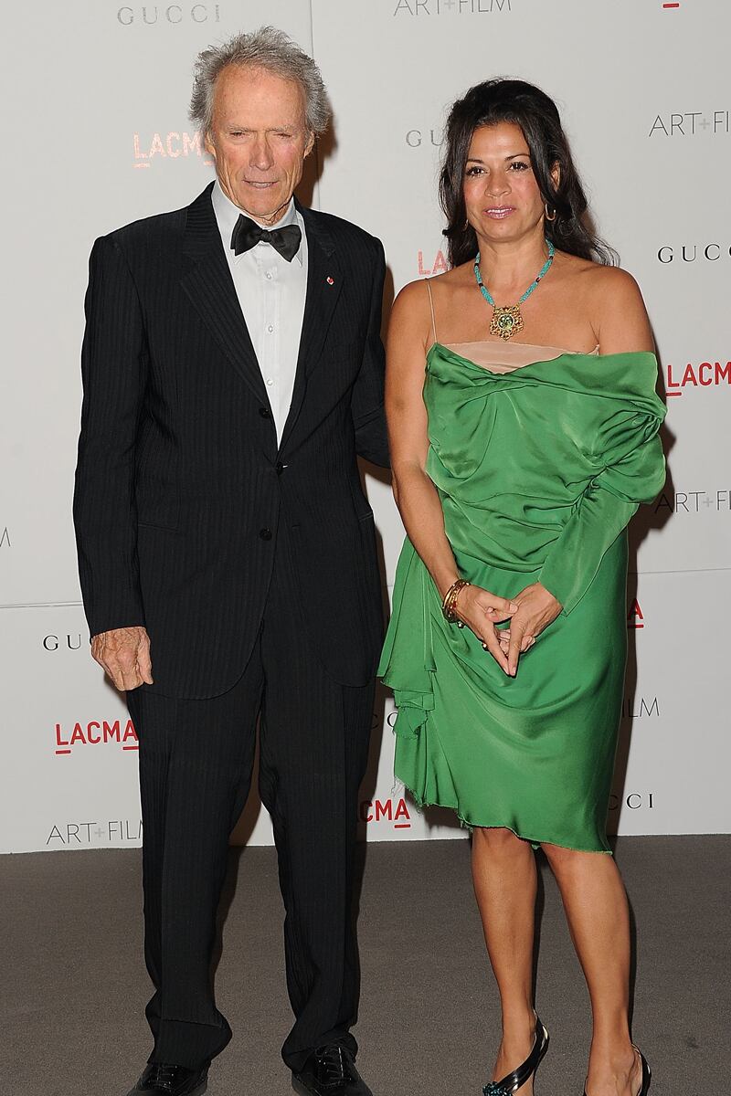 galleries/2011/11/06/clint-eastwood-leonardo-dicaprio-j-edgar-stars-at-lacma-gala-photos/honoring-clint-eastwood-gal-clint_bxcuxe