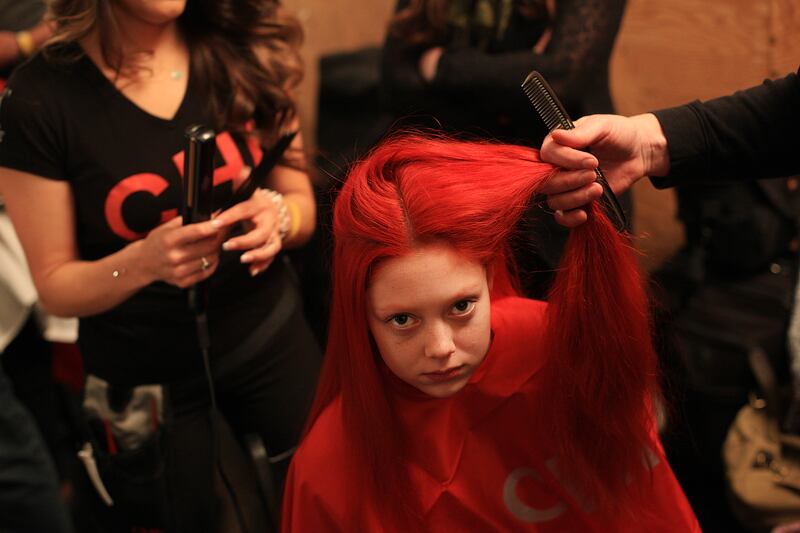 galleries/2014/02/08/backstage-at-prabal-gurung-new-york-fashion-week-2014-photos/prabalgurung04_xiuu13