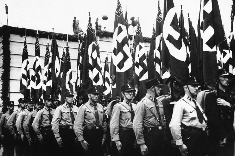 articles/2012/09/24/soldaten-secret-wwii-transcripts-of-german-pows-by-soenke-neitzel-harald-welzer/secret-nazi-conversation-neitzel_ldcgxr