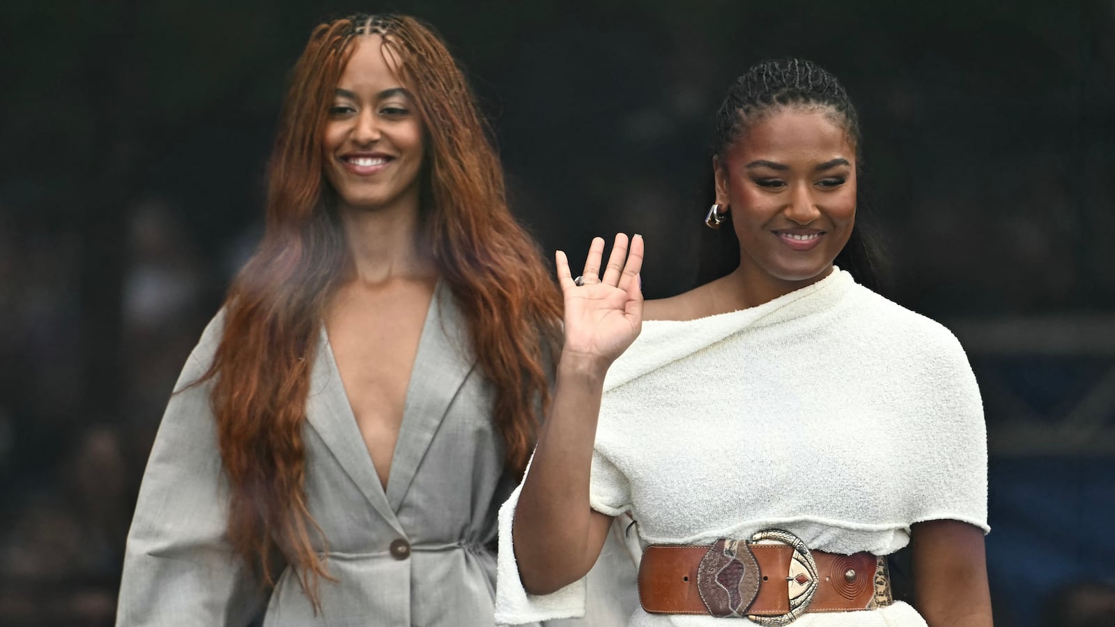 Malia and Sasha Obama