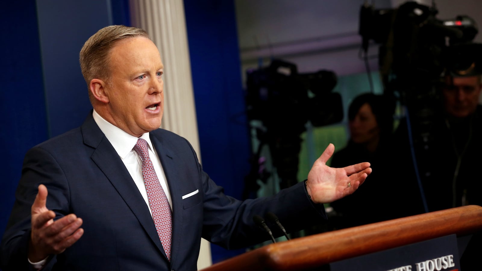 cheats/2017/01/24/sean-spicer-defends-trump-s-voter-fraud-lie/170124-sean-spicer-presser-cheat_kpkisp