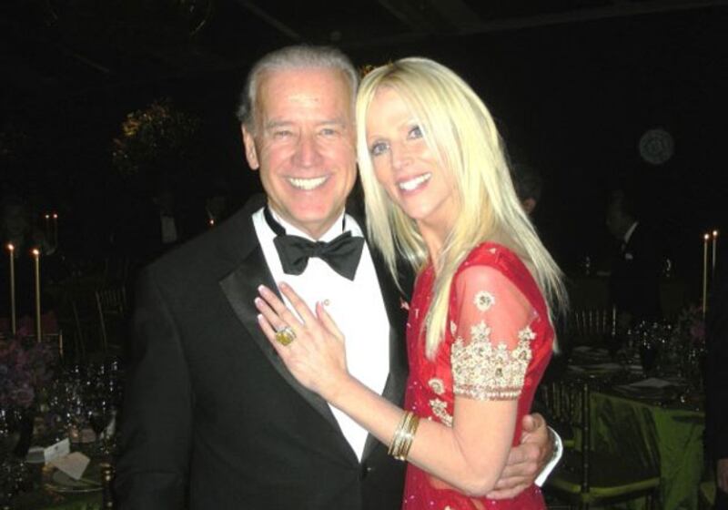 galleries/2009/11/27/white-house-crashers/white-house-crashers-11_azvxy4