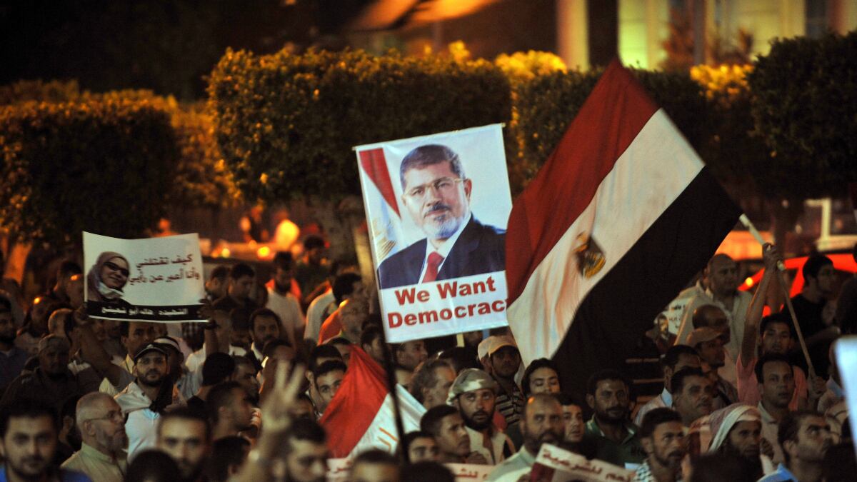 cheats/2013/07/31/egyptian-police-ordered-to-stop-pro-morsi-protests/police-pro-morsi-protests-cheat_efrdgm