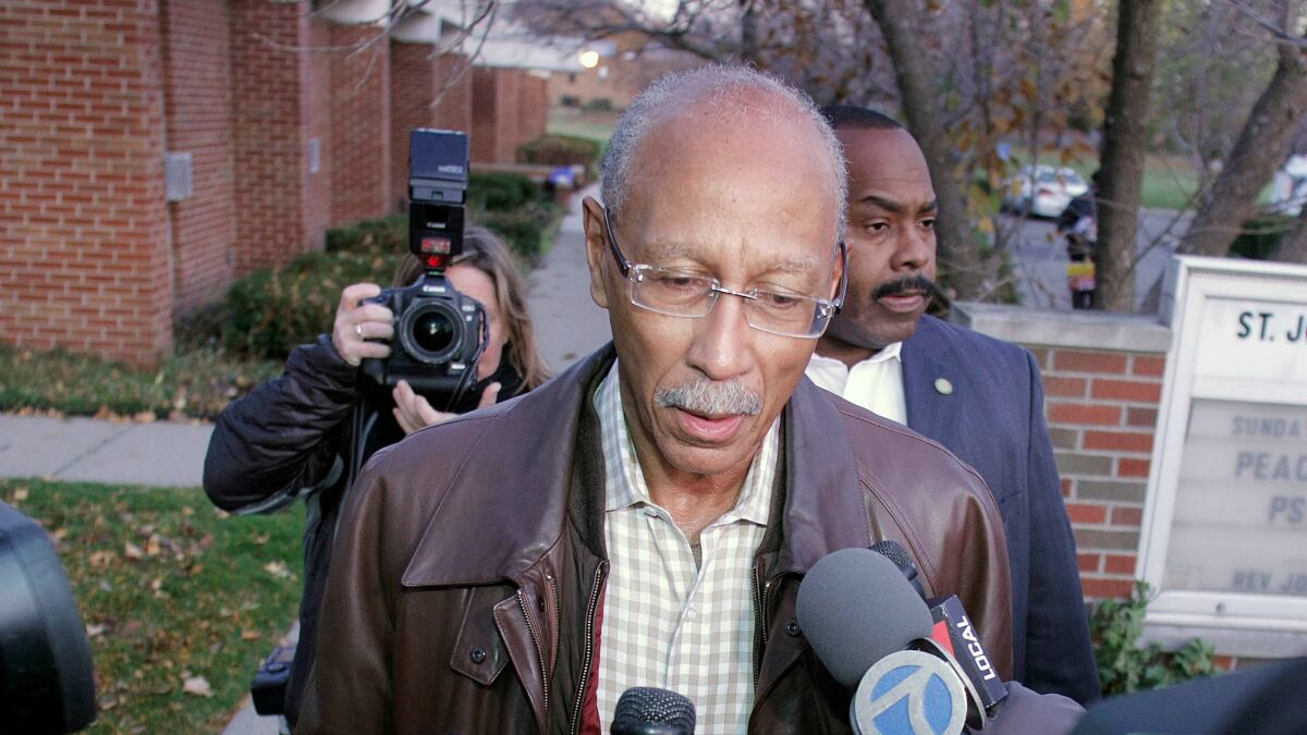 cheats/2013/07/21/detroit-mayor-hasn-t-asked-for-federal-bailout/bing-detroit-bailout-cheat_dfxqrn