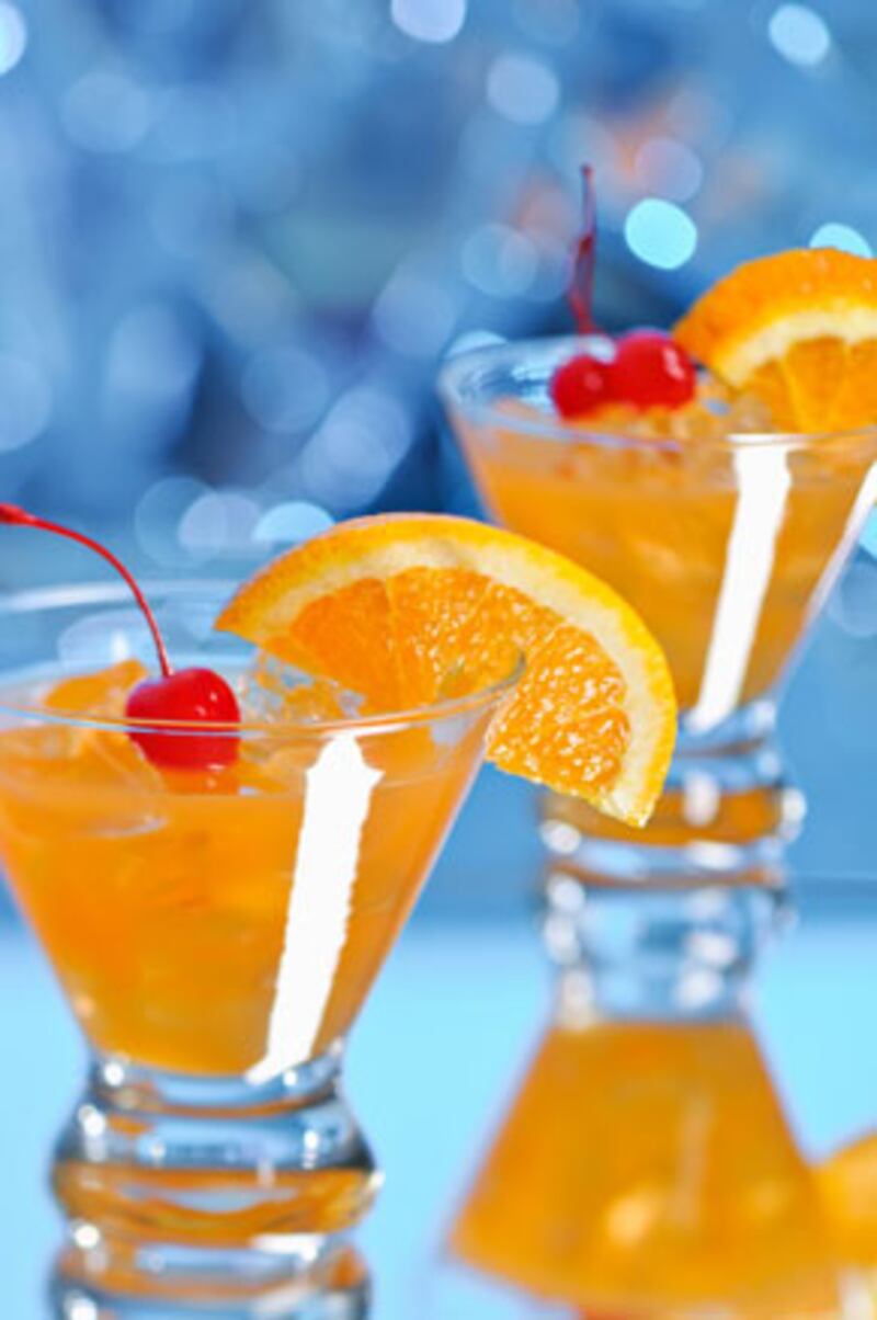 galleries/2010/07/12/the-healthiest-and-fattiest-cocktails/summer-drinks---harvery-wallbanger_cokaj2